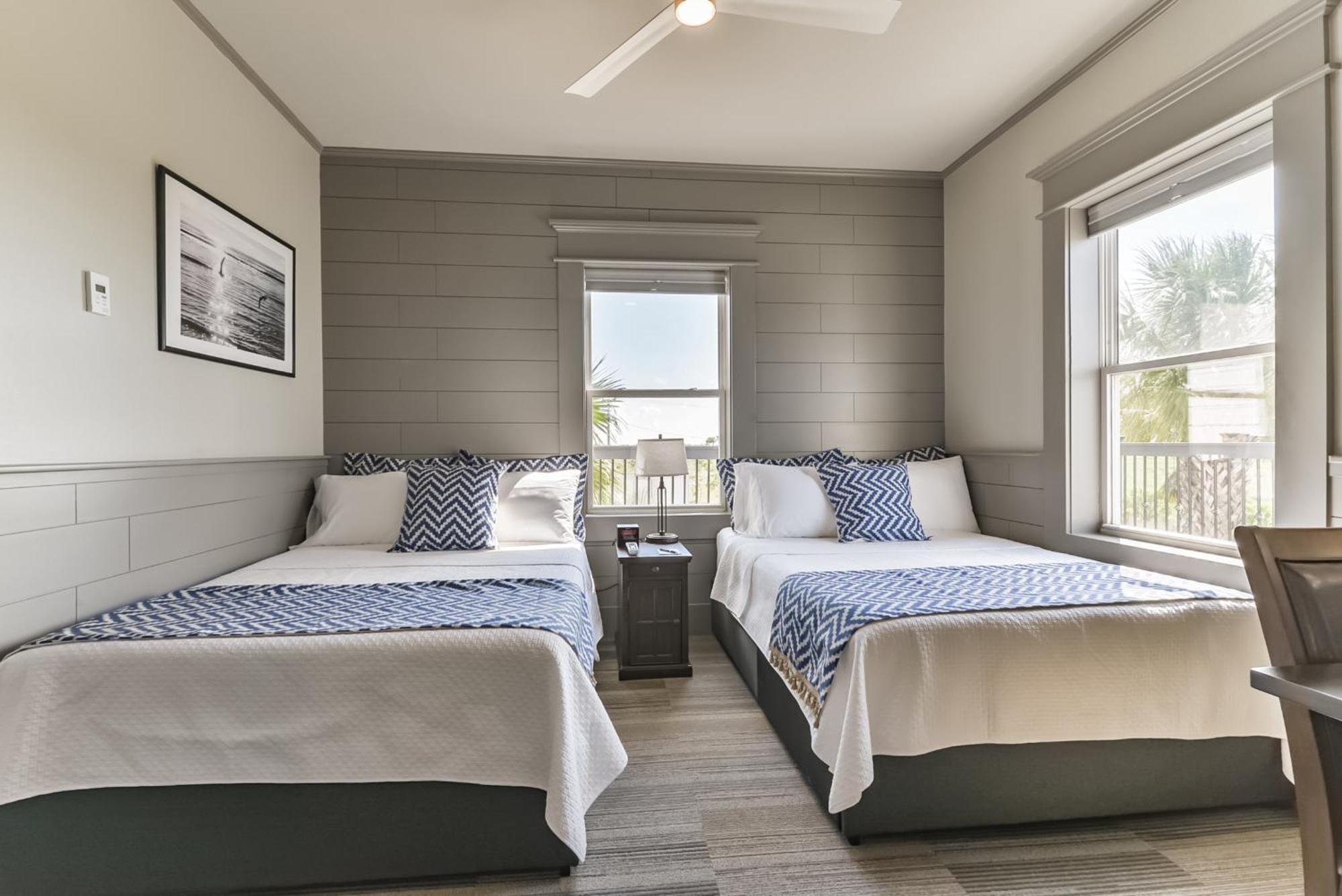 Harborwalk Lodge Hitchcock Eksteriør billede